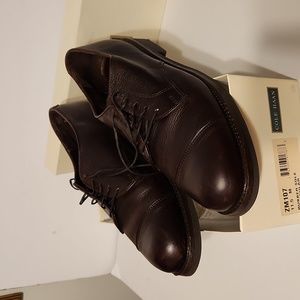 Men's: shoes.. Lace up size 11.5 D.  Brown.